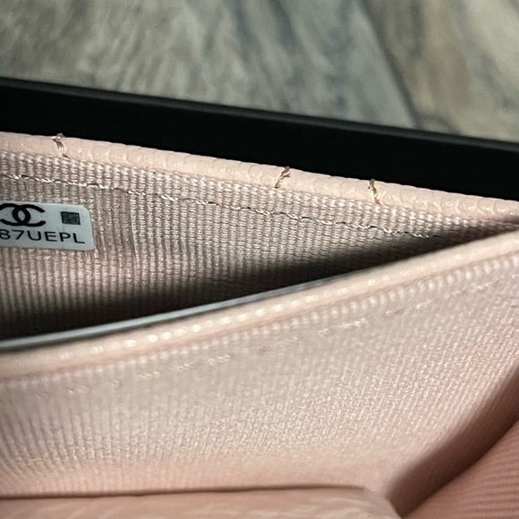 Card holder - Picture 8 of 9